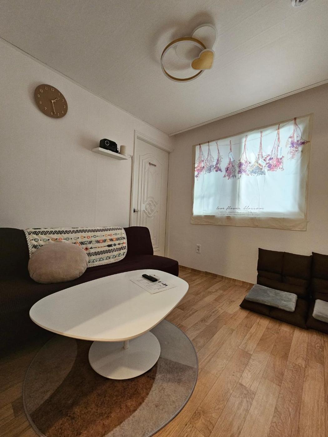 Mapo Daeheung Station Family Villa *